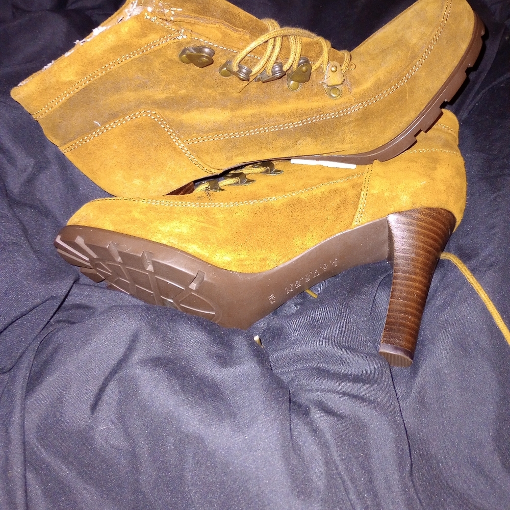 Women's Tan Suede Ankle Boots